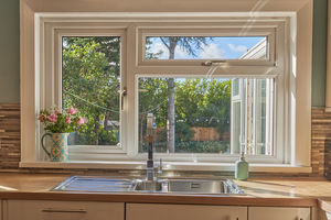 Kitchen- click for photo gallery